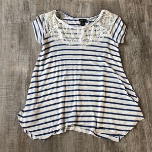 Comfy striped T-shirt